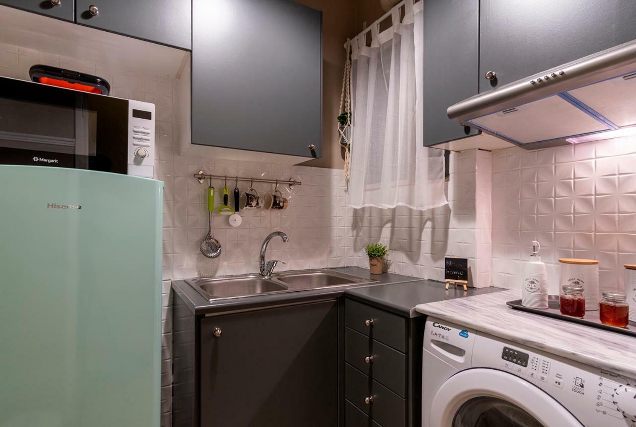 Ferienwohnung Colourful Apt,Airport Line,6 Min Metro,300 Mbps! Athen Exterior foto