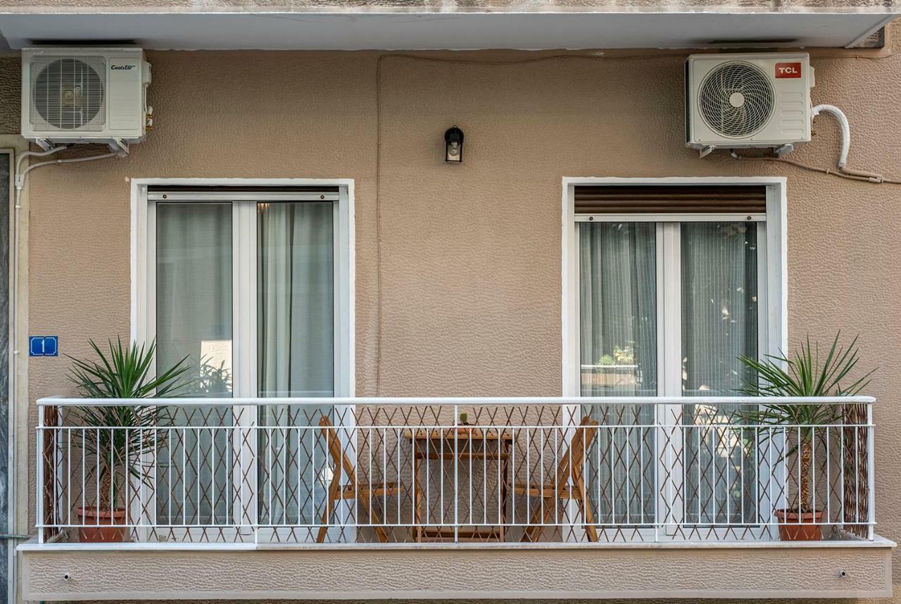 Ferienwohnung Colourful Apt,Airport Line,6 Min Metro,300 Mbps! Athen Exterior foto