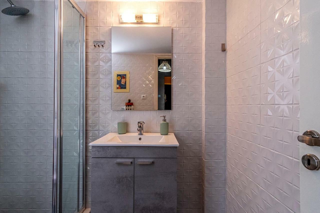 Ferienwohnung Colourful Apt,Airport Line,6 Min Metro,300 Mbps! Athen Exterior foto